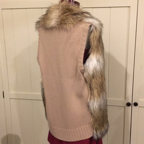 DKNYC faux fur vest - Picture 7 of 8